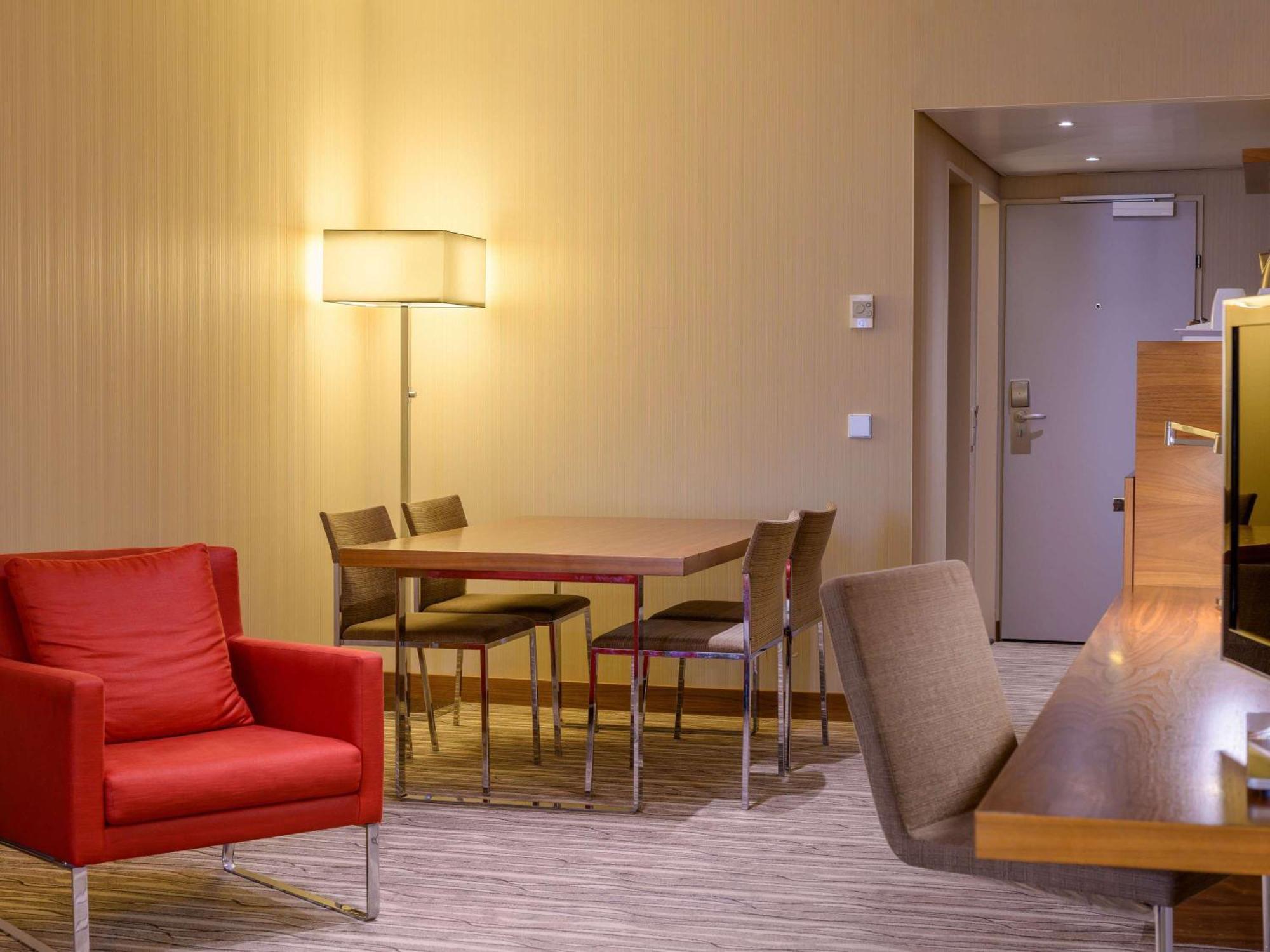 Moevenpick Hotel Geneva Meyrin Exterior photo