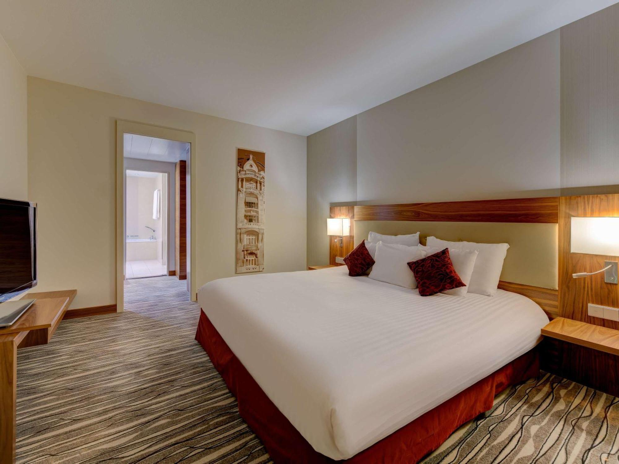 Moevenpick Hotel Geneva Meyrin Exterior photo